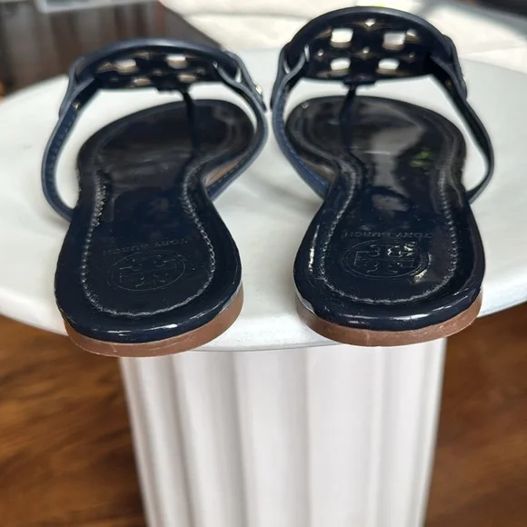 Tory Burch Navy Miller Sandals Multicolor  Logo Size 8.5 - Picture 11 of 13